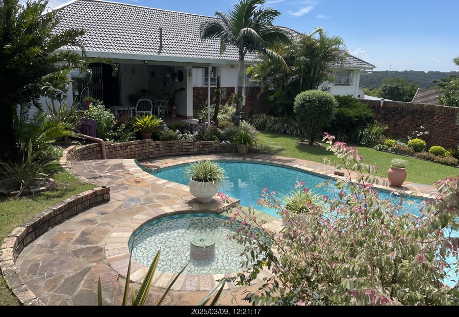 4 Bedroom Property for Sale in Beacon Bay Eastern Cape